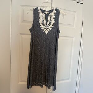 Sleeveless Dress with White Crochet Neckline